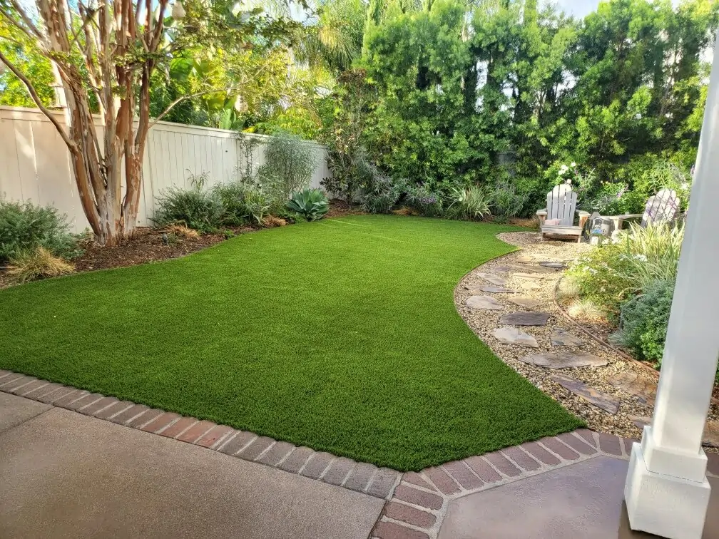 Artificial grass backyard lawn from SYNLawn