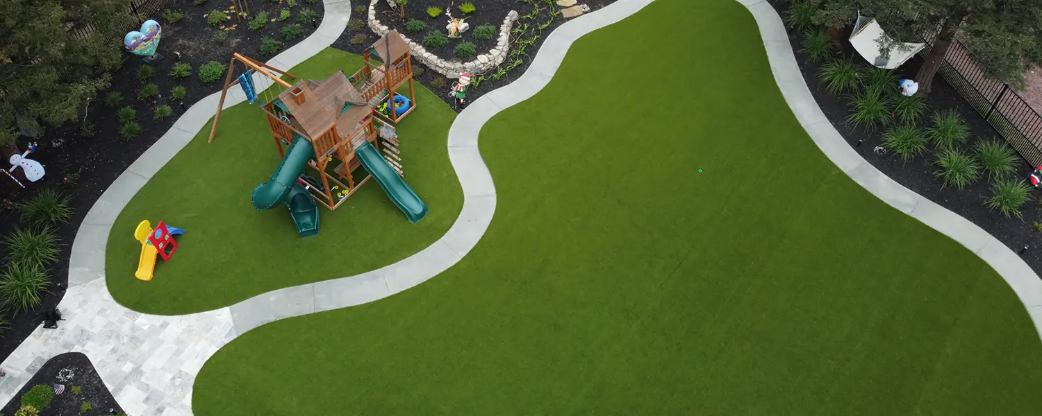 Drone shot of artificial grass putting green from SYNLawn