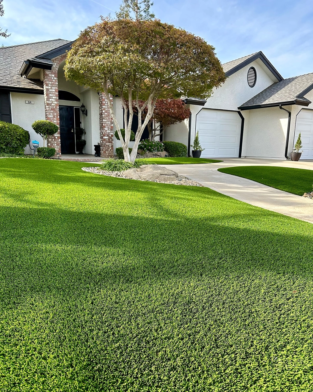 Artificial Grass Front Yard SYNLawn